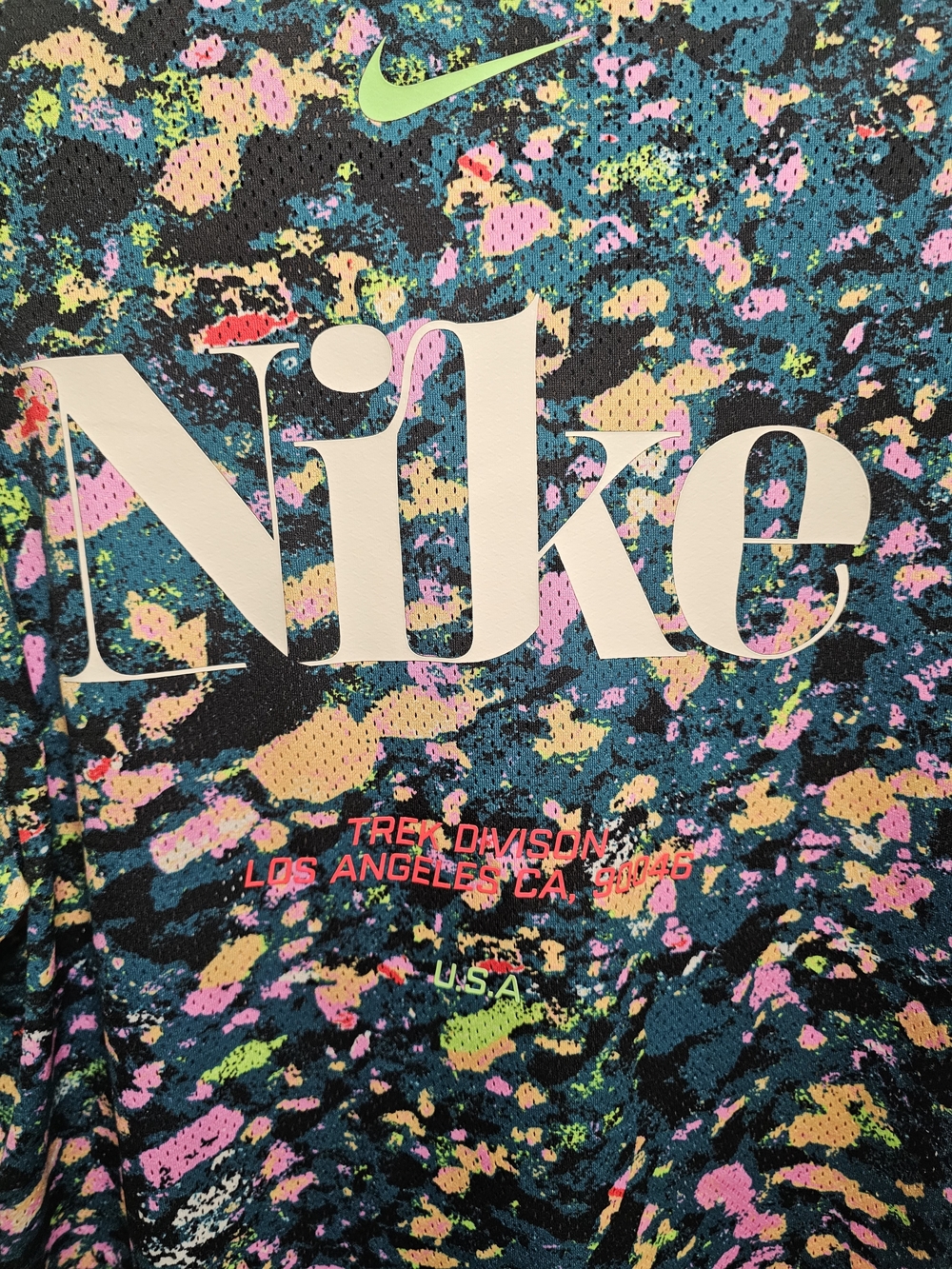 Nike Dri-FIT Colorful Graphic Shirt Size S Green Multicolor Thailand Nike Treck - Picture 8 of 10